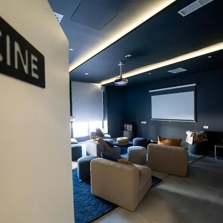 Skyline 4 Pool & Parking Free Malaga