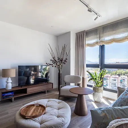 Holiday home Skyline 4 Pool & Parking Free *