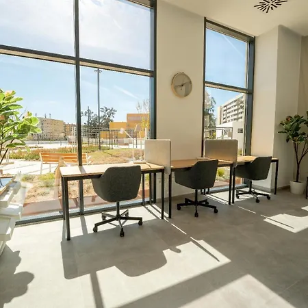 Ferienhaus Skyline 4 Pool & Parking Free