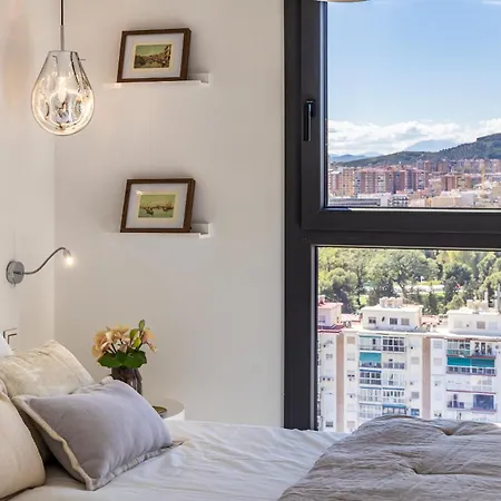 Ferienhaus Skyline 4 Pool & Parking Free