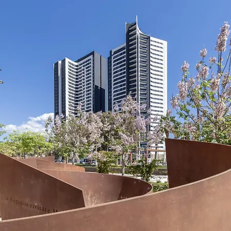 Ferienhaus Skyline 4 Pool & Parking Free
