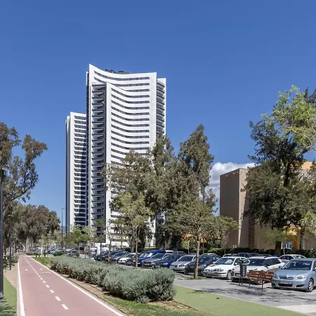 Ferienhaus Skyline 4 Pool & Parking Free